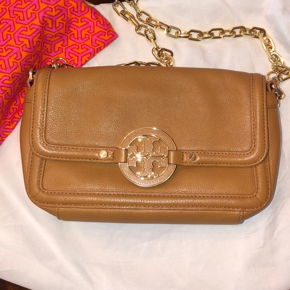Tory Burch Handbags - Tory Burch Chain Crossbody Purse